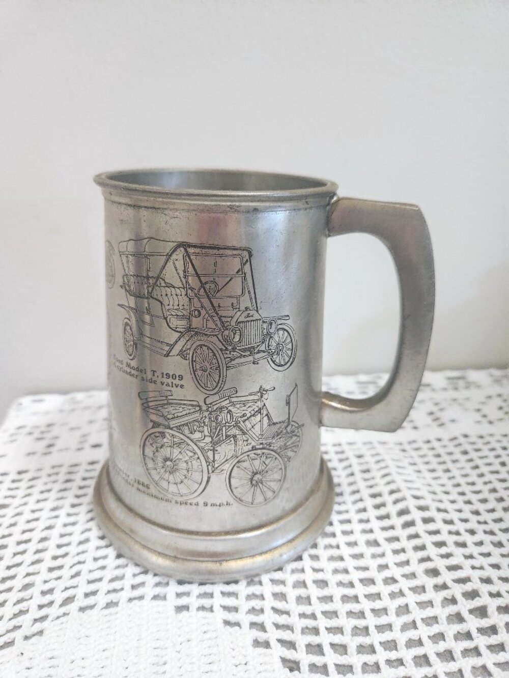Vintage Metal Mug with Vintage Cars Bar Ware Display
